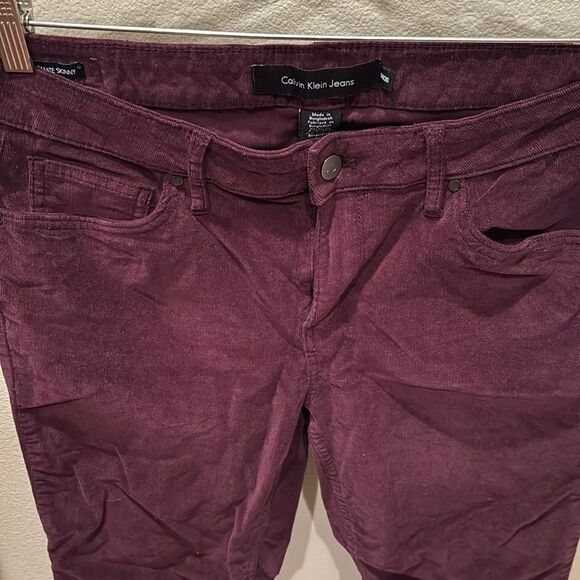 Calvin Klein woman's  burgamdy corduroy pants - Picture 3 of 13